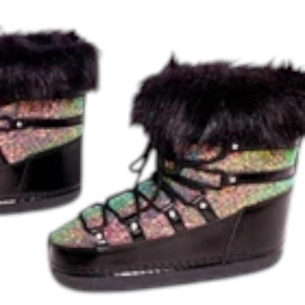 Cape Robbin Women's Polar Black‎ lace up Faux Fur Moon Boots sz 10 NWB